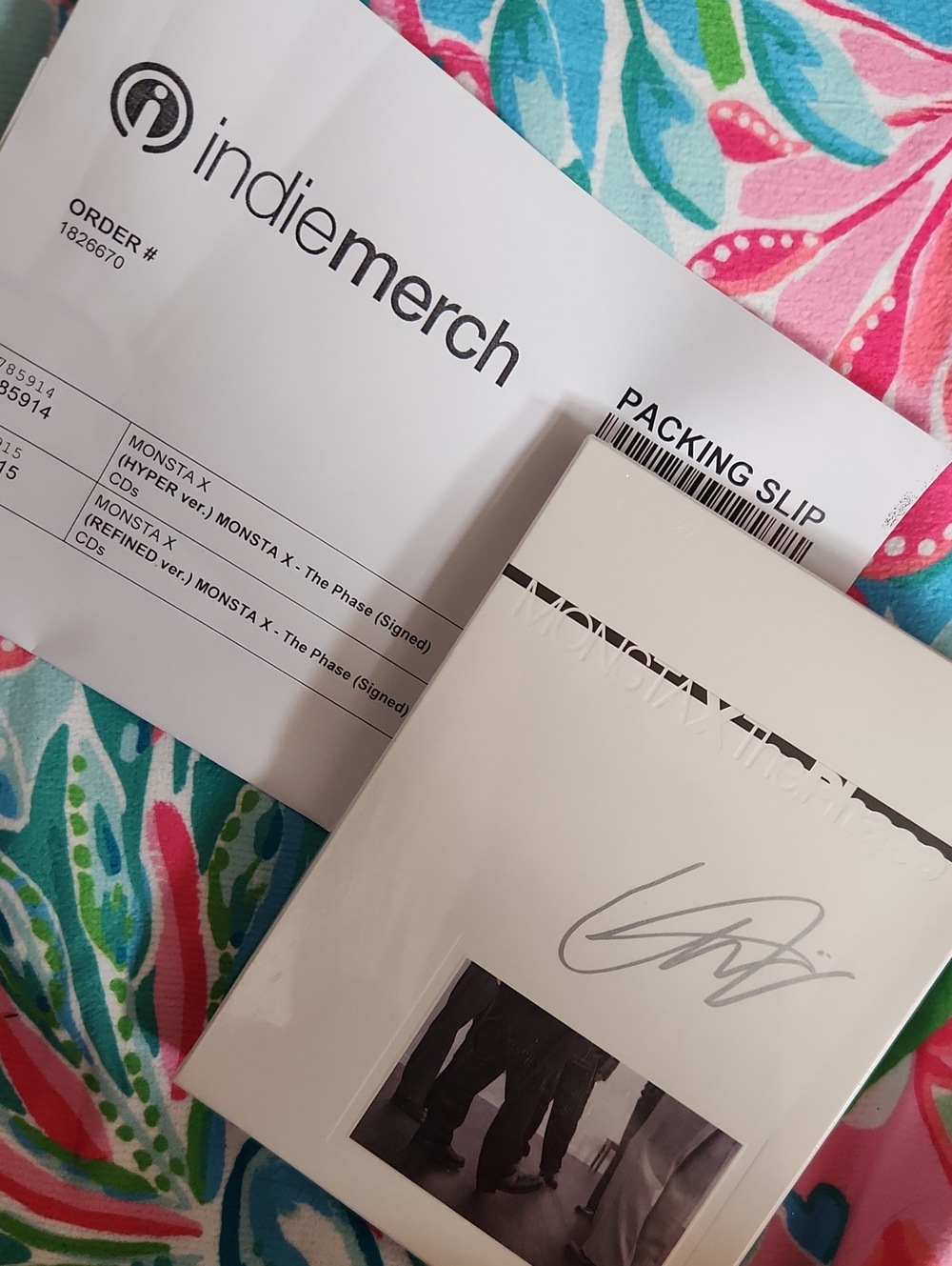 Indiemerch Signed MONSTA X Album - White